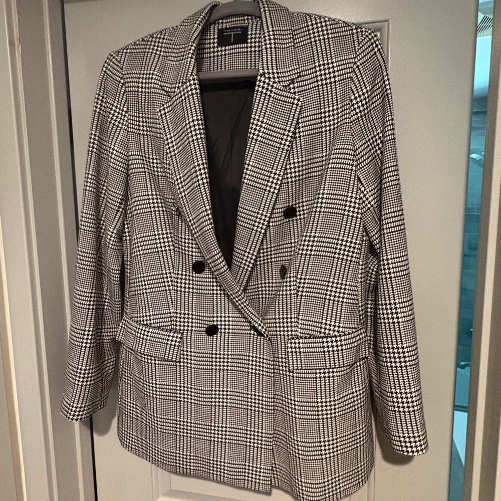 Tahari Black and White Checkered Blazer